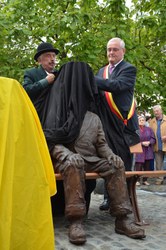  Magritte au chapeau, inauguration 